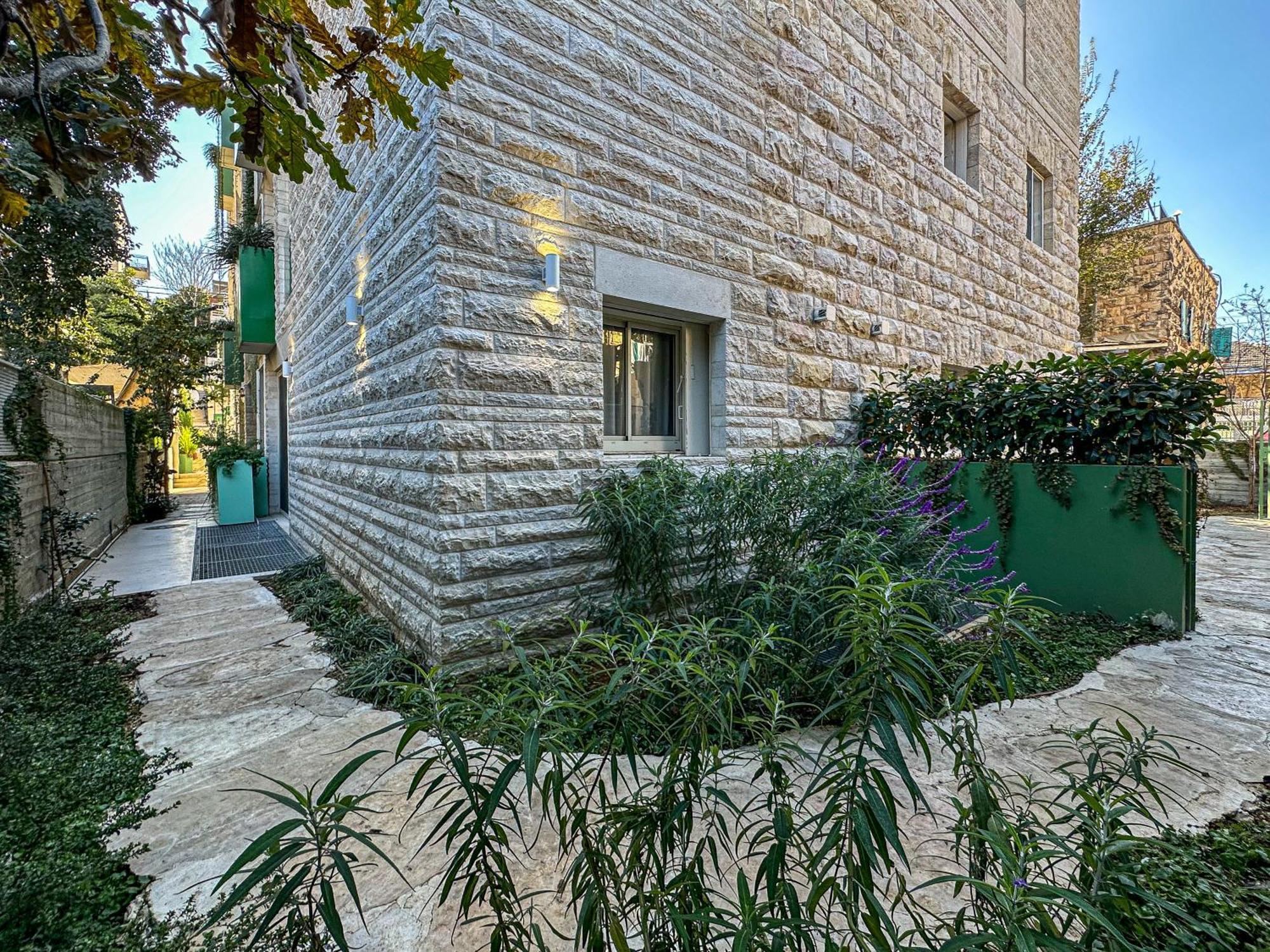The J - Luxury Apartments By Localz Jerusalem Exterior foto